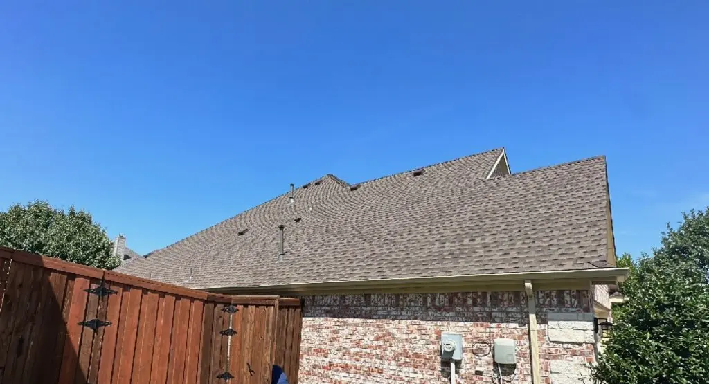 Completed roof replacement project in Noble
